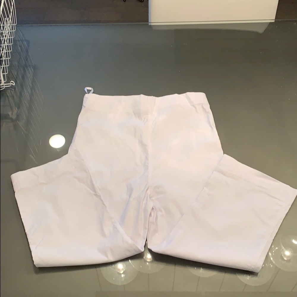 Noppies Medium Cropped Pants View 2